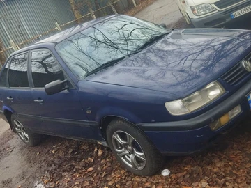 Авто Volkswagen Passat Sedan 1997 № 8225936