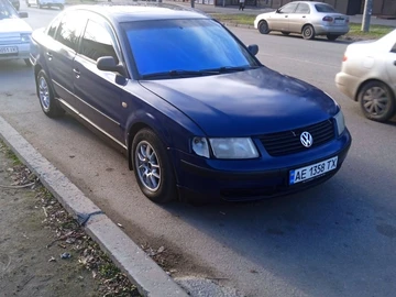Авто Volkswagen Passat Sedan 1998 № 8226076