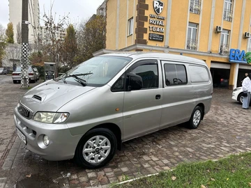 Авто Hyundai H1 Starex  2006 № 8226084