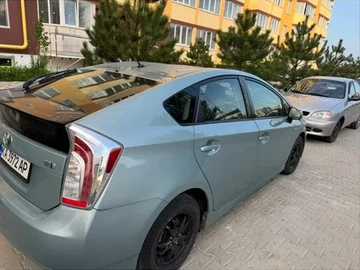Авто Toyota Prius 2012 № 8226221
