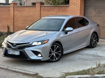 Авто Toyota Camry 2018 № 8226251