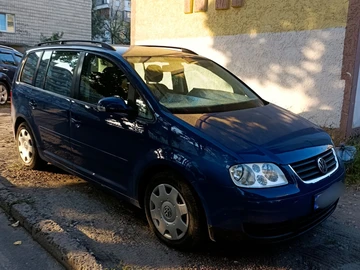 Авто Volkswagen Touran 2003 № 8226361
