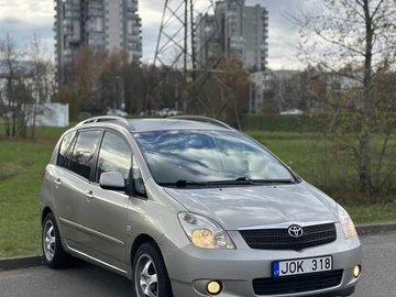 Авто Toyota Corolla Verso 2003 № 8226520