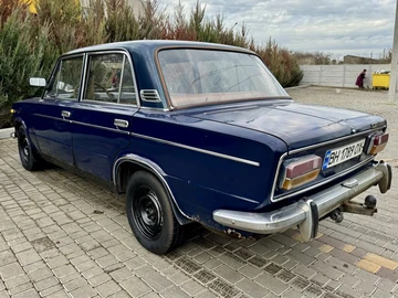 Авто ВАЗ 2103 1982 № 8226587