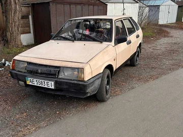 Авто ВАЗ 2109 1990 № 8226715