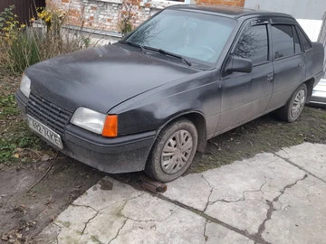 Авто Opel Kadett 1988 № 8226898