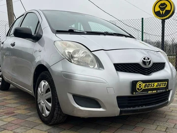 Авто Toyota Yaris 2011 № 8226991