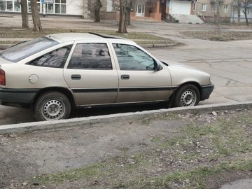 Авто Opel Vectra 1991 № 8227144