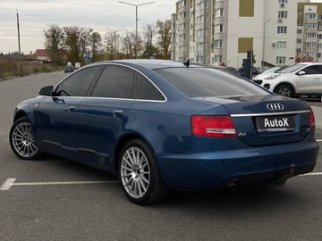 Авто Audi Quattro 2006 № 8227901