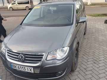 Авто Volkswagen Touran 2007 № 8227959