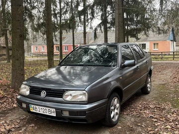 Авто Volkswagen Vento 1996 № 8228012