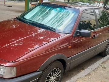 Авто Volkswagen Passat Sedan 1990 № 8228029
