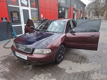 Авто Audi A4 1996 № 8228402