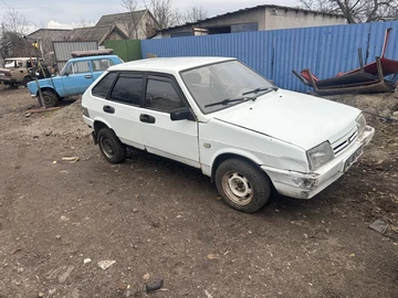 Авто ВАЗ 2109 1994 № 8228445