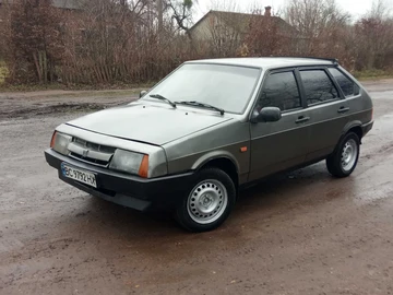 Авто ВАЗ 2109 1990 № 8228463