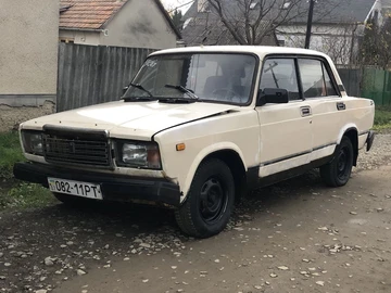 Авто ВАЗ 2107 1988 № 8228495