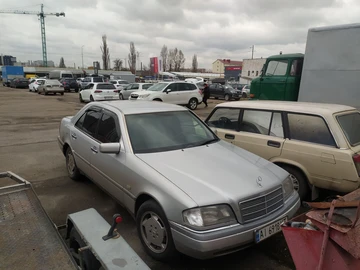 Авто Mercedes 230 1997 № 8228666