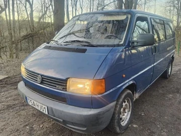 Авто Volkswagen Transporter 2000 № 8229129