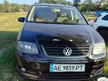Авто Volkswagen Touran 2006 № 8229302