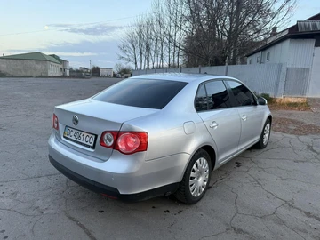 Авто Volkswagen Jetta 2008 № 8229328