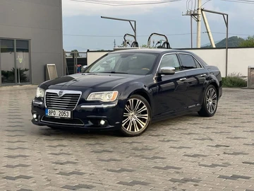 Авто Chrysler 300C 2012 № 8229395