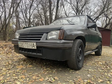Авто Opel Corsa 1988 № 8229560