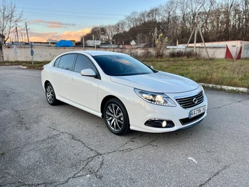 Авто Renault Latitude 2018 № 8229729