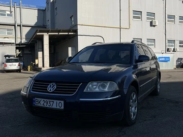 Авто Volkswagen Passat Hatchback 2004 № 8230108
