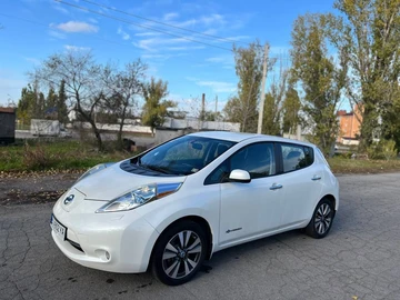 Авто Nissan Leaf 2013 № 8230202