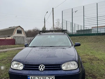 Авто Volkswagen Golf 2001 № 8230229