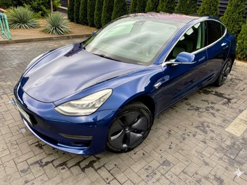 Авто Tesla Model 3 2019 № 8230270