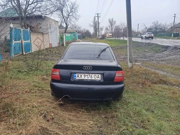 Авто Audi A4 1995 № 8230275