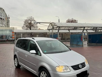 Авто Volkswagen Touran 2007 № 8230295