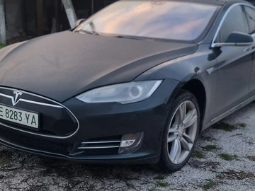 Авто Tesla Model S 2013 № 8230297