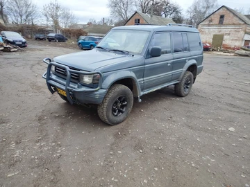 Авто Mitsubishi Pajero 1993 № 8230388