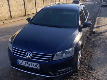 Авто Volkswagen Passat Hatchback 2012 № 8230457