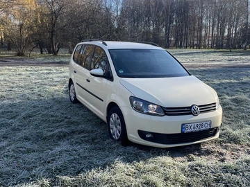 Авто Volkswagen Touran 2013 № 8230468