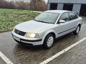 Авто Volkswagen Passat Sedan 2000 № 8230488