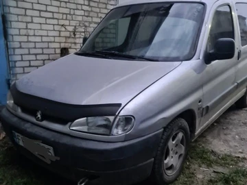 Авто Peugeot Partner 2000 № 8230496