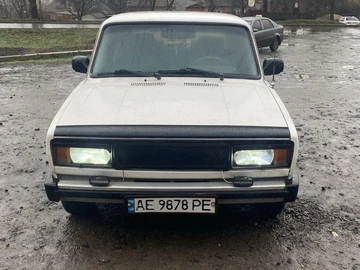 Авто ВАЗ 2105 1985 № 8230519