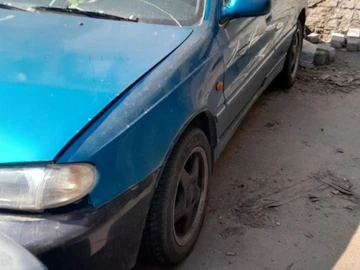 Авто Hyundai Lantra 1994 № 8230523