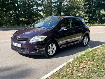 Авто Toyota Auris 2011 № 8230555