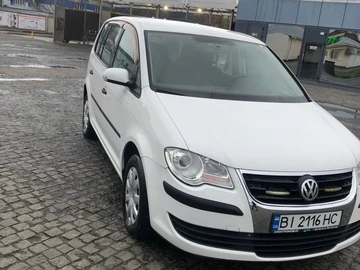 Авто Volkswagen Touran 2009 № 8230720