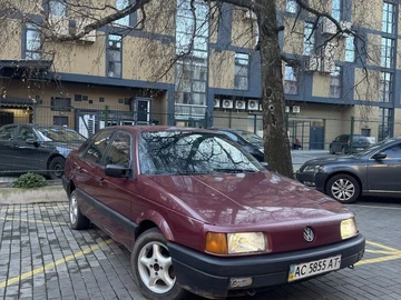 Авто Volkswagen Passat Sedan 1989 № 8230750
