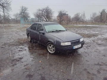 Авто Opel Vectra 1989 № 8230832
