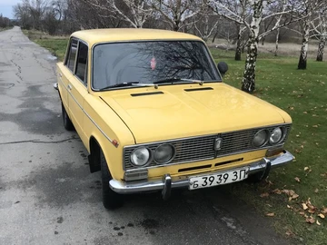 Авто ВАЗ 2103 1975 № 8230971