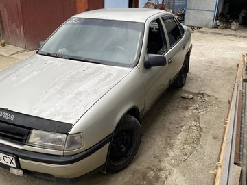 Авто Opel Vectra 1989 № 8231004