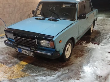 Авто ВАЗ 2107 1988 № 8231061
