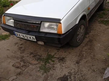Авто ВАЗ 2109 1989 № 8231102