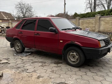 Авто ВАЗ 21099 1998 № 8231300